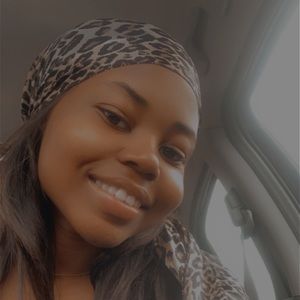 Meet your Posher, Everline